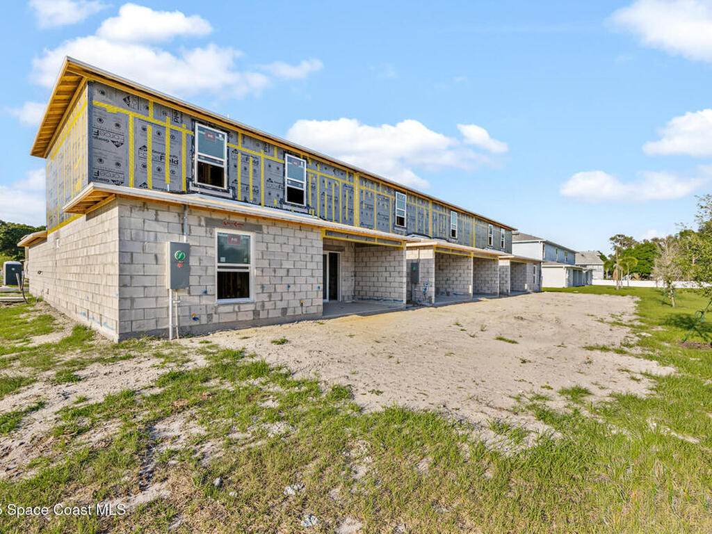 187 Hidden Woods Place, Melbourne, FL 32901