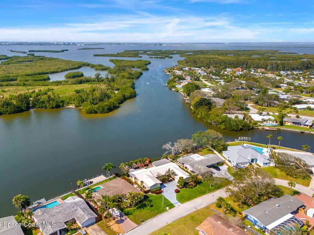 561 Capri Road, Cocoa Beach, FL 32931