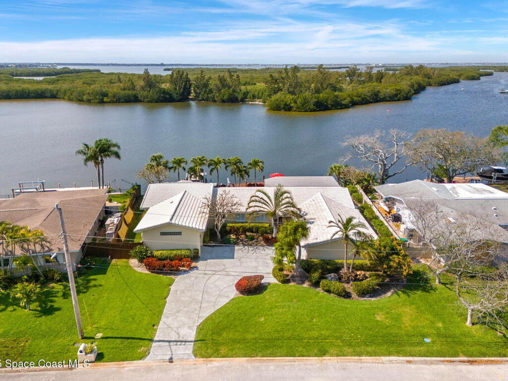 561 Capri Road, Cocoa Beach, FL 32931