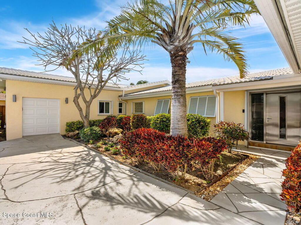 561 Capri Road, Cocoa Beach, FL 32931