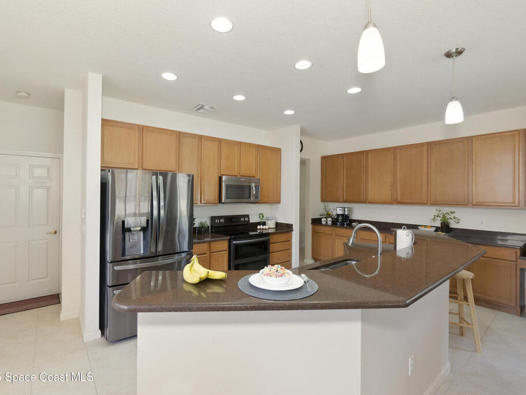 113 Wading Bird Circle, Palm Bay, FL 32908