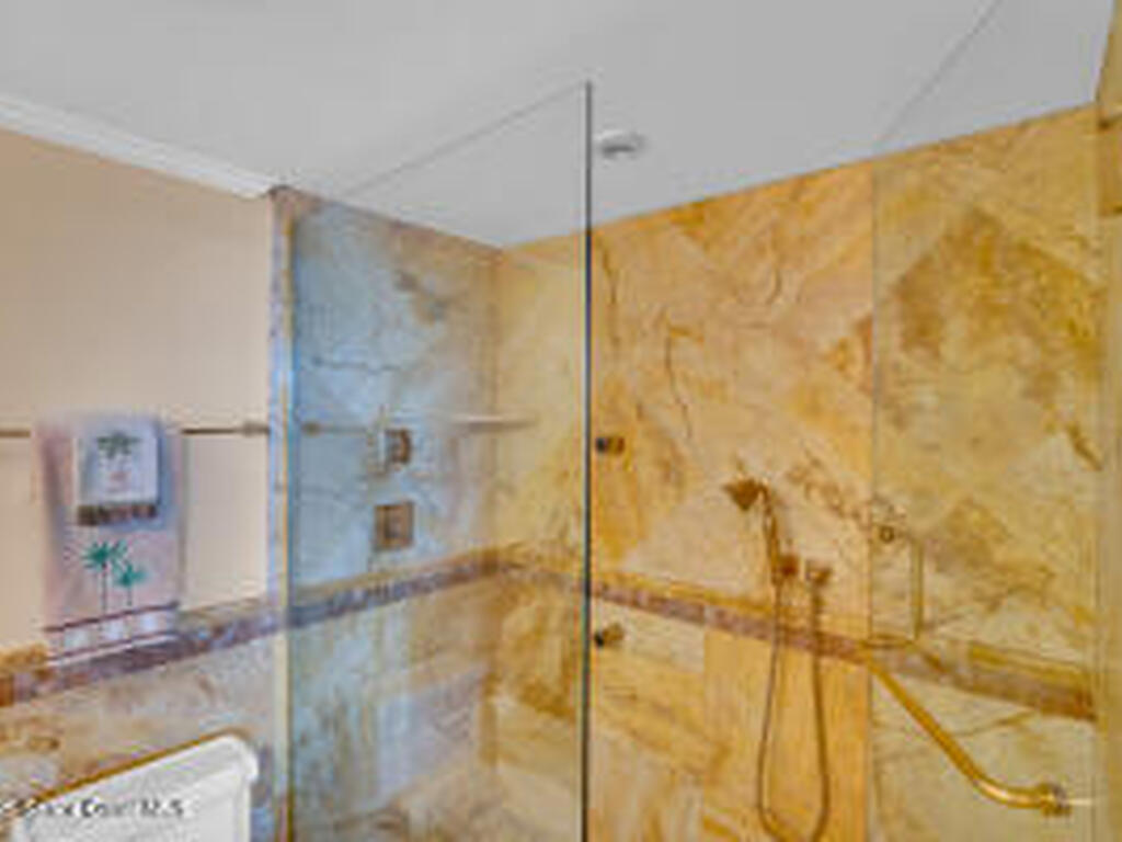3554 Ocean Drive, Vero Beach, FL 32963