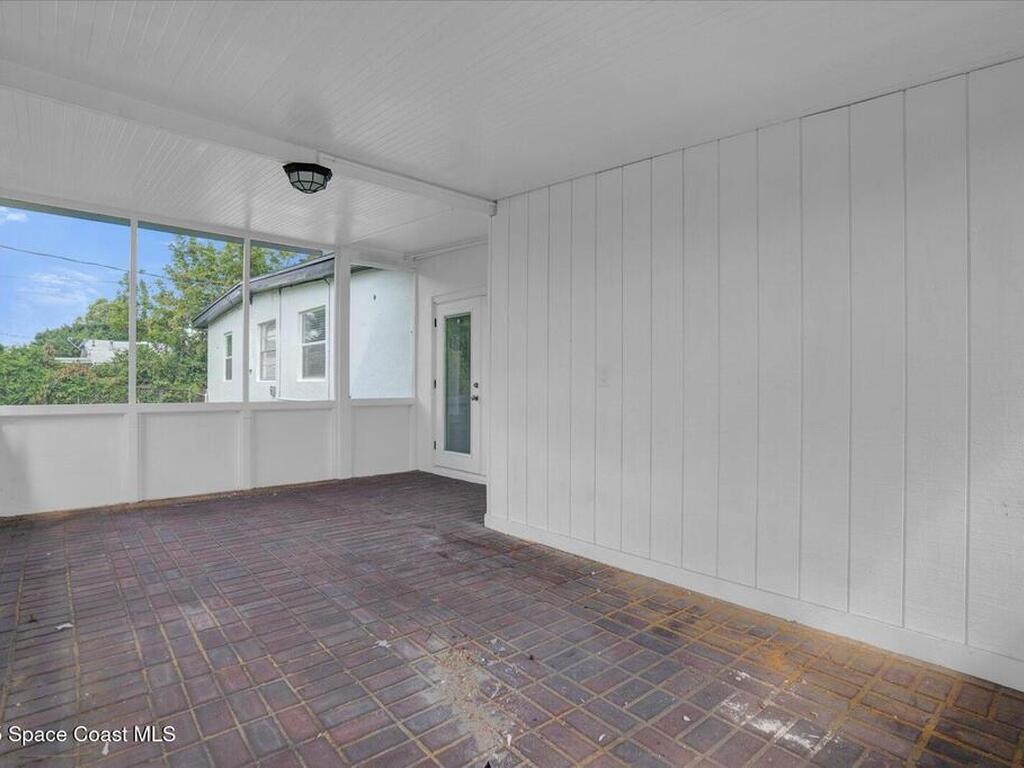1963 Tyler Avenue, Melbourne, FL 32935
