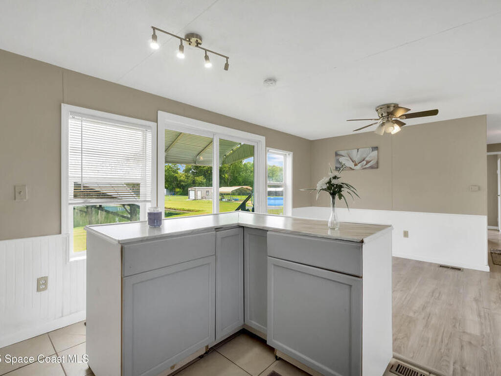2705 Brockett Road, Mims, FL 32754