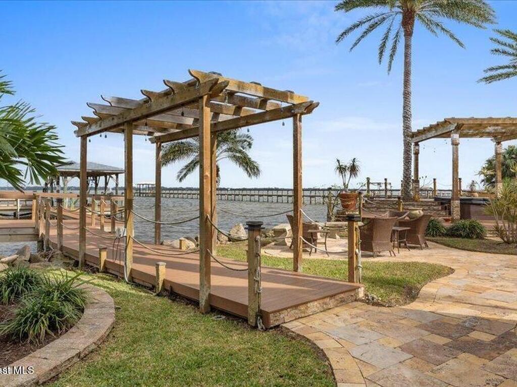 2120 N Indian River Drive, Cocoa, FL 32922