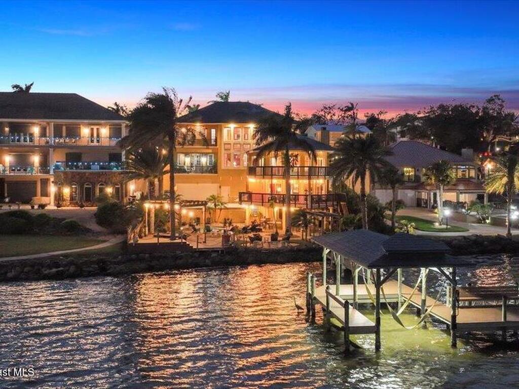 2120 N Indian River Drive, Cocoa, FL 32922
