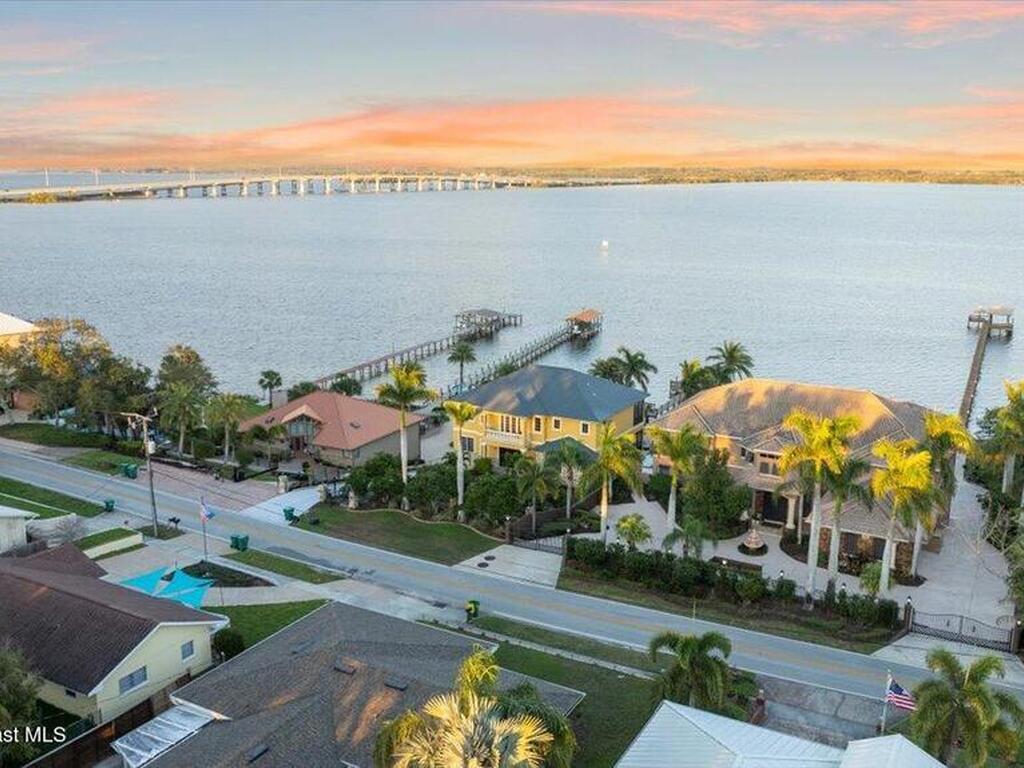 2120 N Indian River Drive, Cocoa, FL 32922