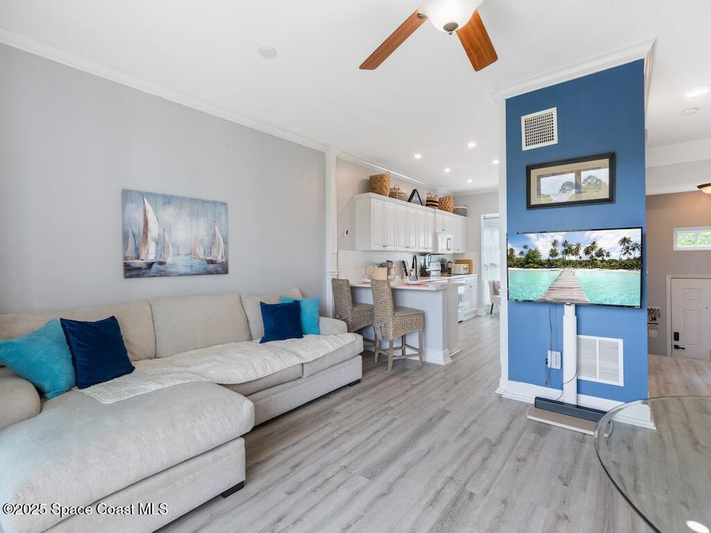 1735 42nd Square, Vero Beach, FL 32960