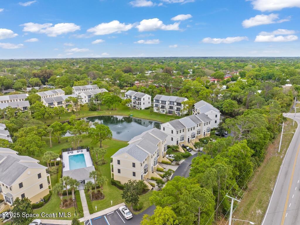 1735 42nd Square, Vero Beach, FL 32960