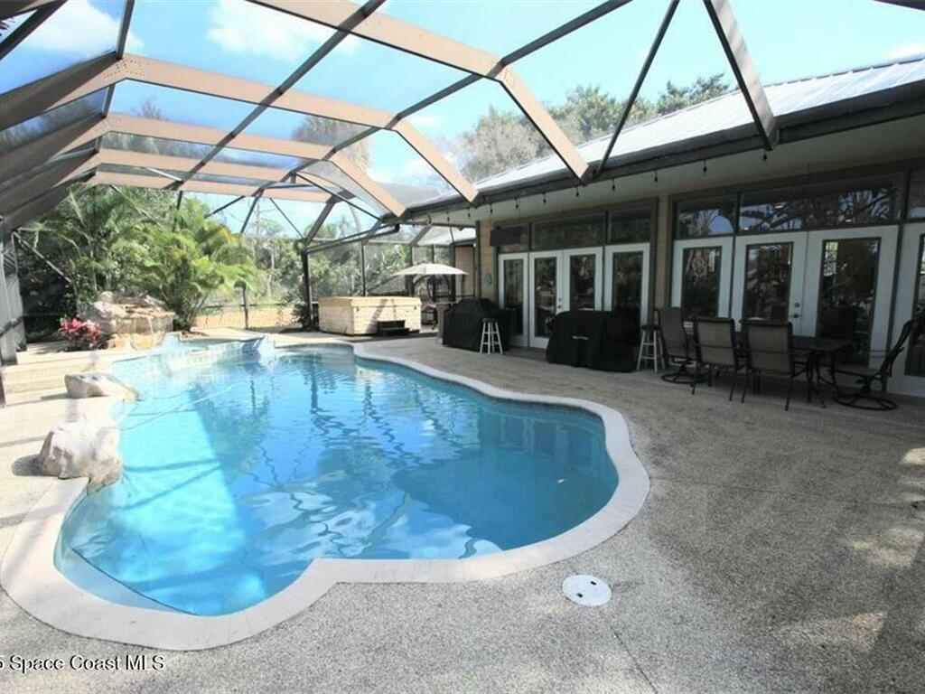 755 S Fischer Circle, Sebastian, FL 32958