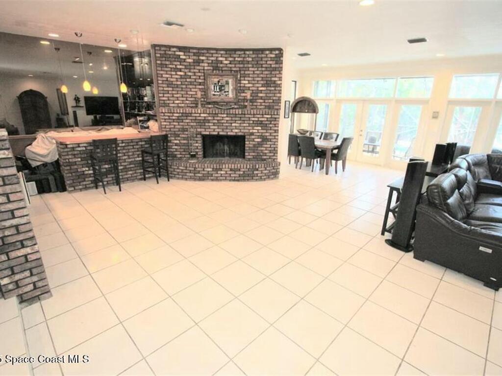 755 S Fischer Circle, Sebastian, FL 32958