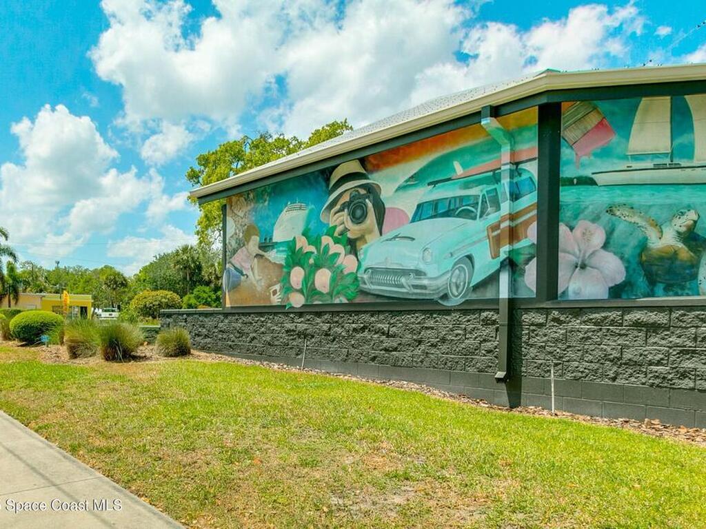 1437 Pineapple Avenue, Melbourne, FL 32935
