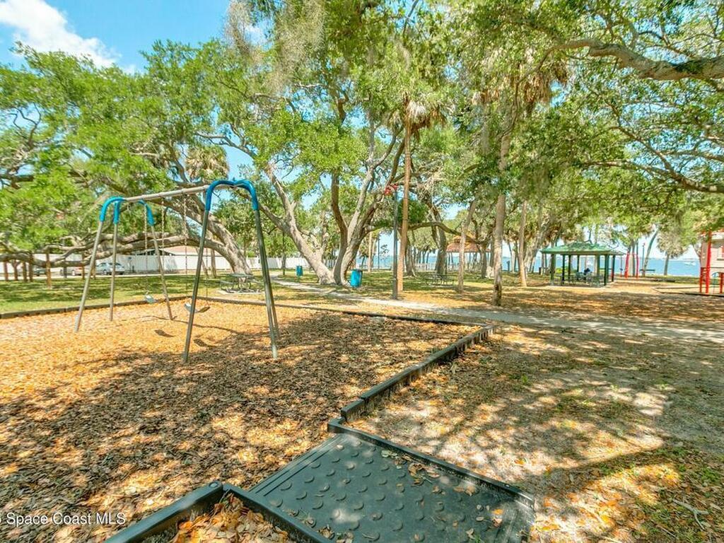 1437 Pineapple Avenue, Melbourne, FL 32935