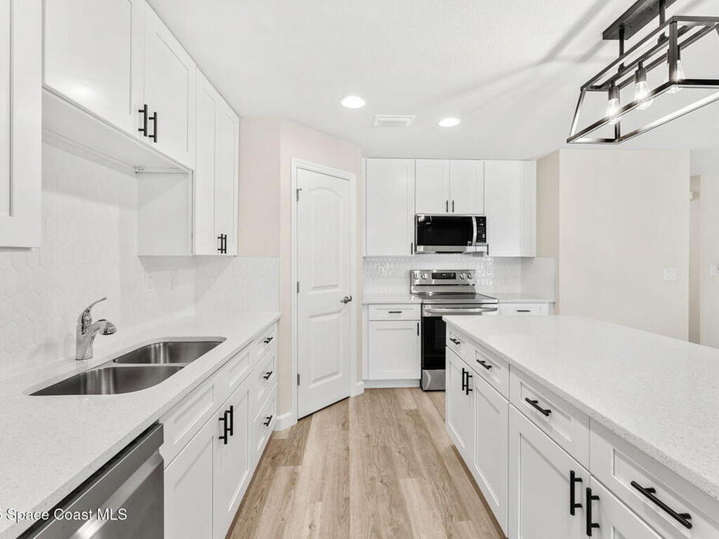 2306 Sarno Road, Melbourne, FL 32935