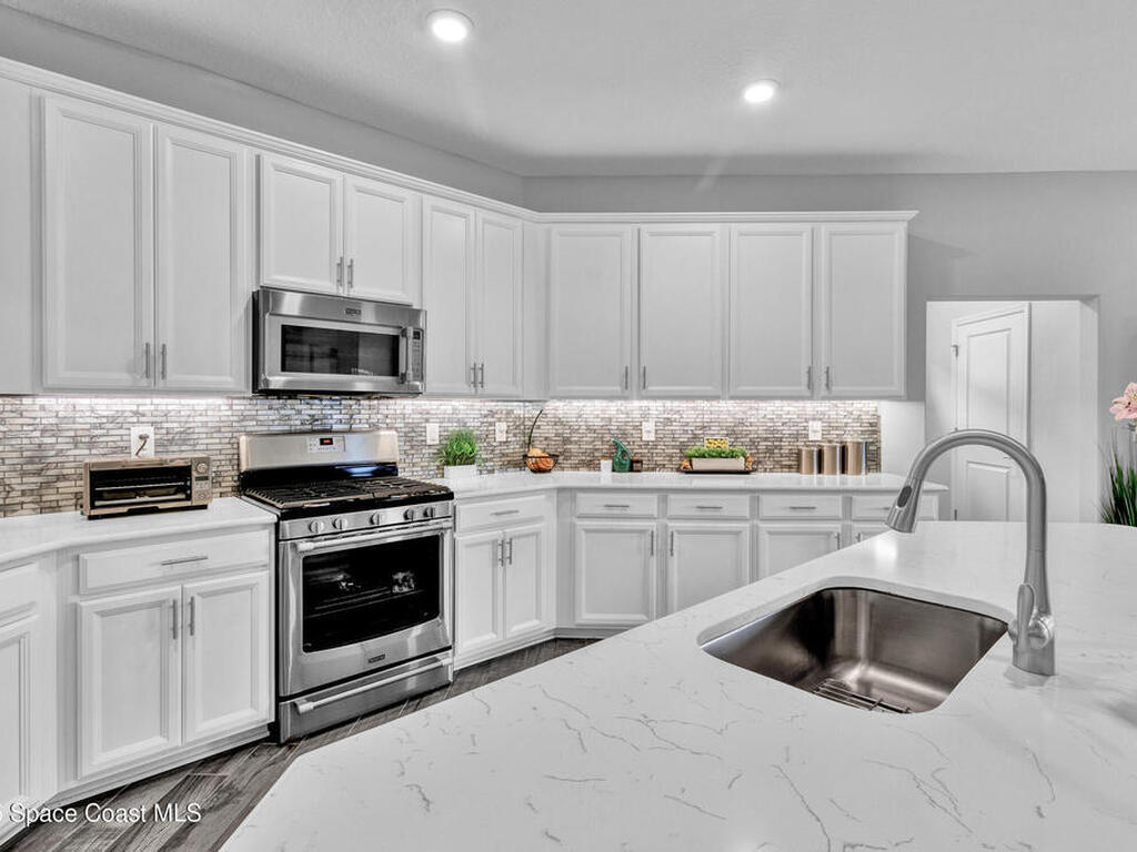 3465 Diamond Leaf Drive, Vero Beach, FL 32966