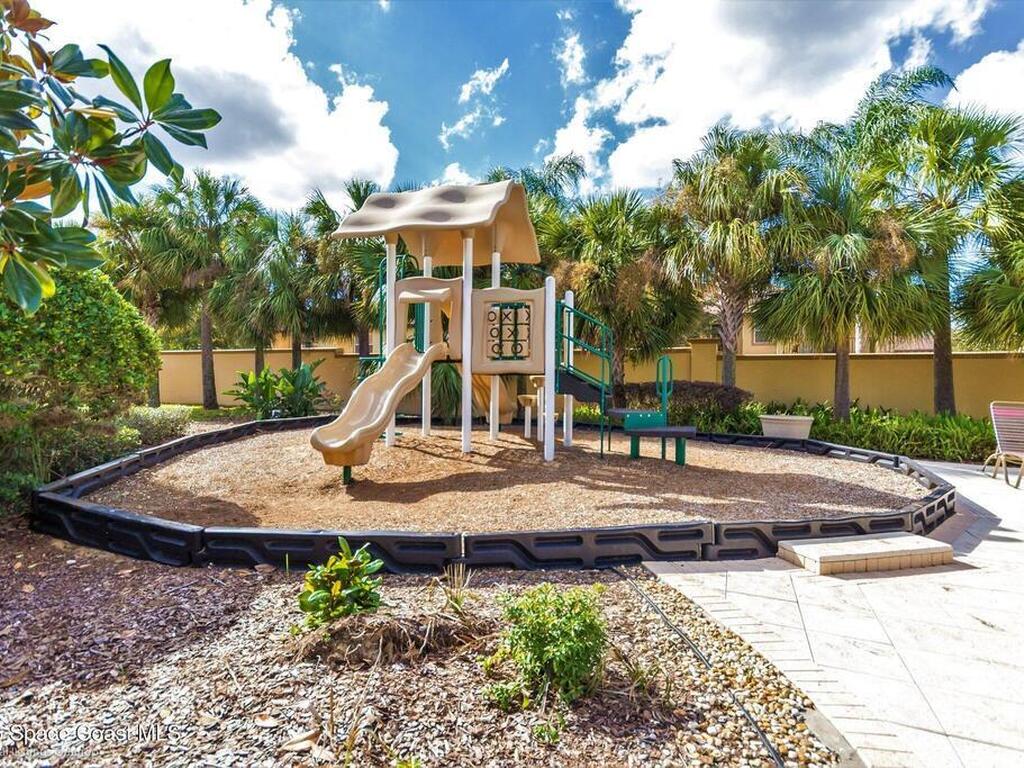 438 Miramar Avenue, Davenport, FL 33897