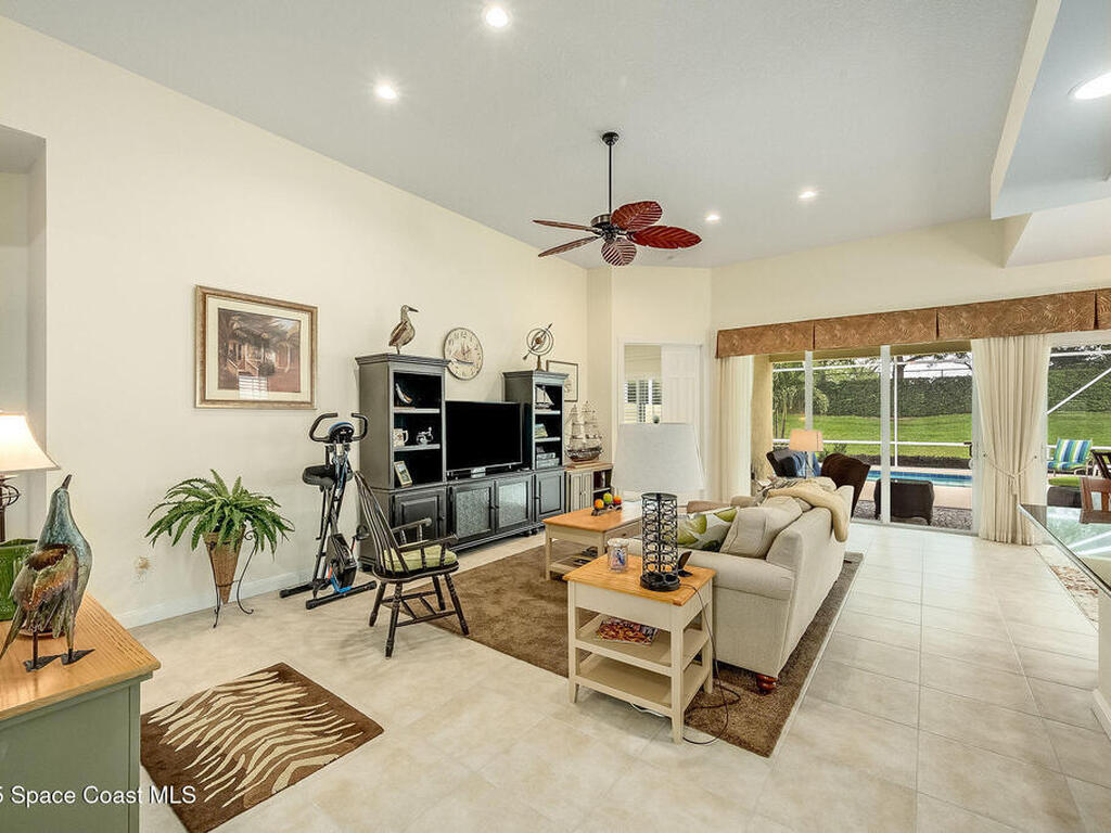 5193 Eleuthra Circle, Vero Beach, FL 32967