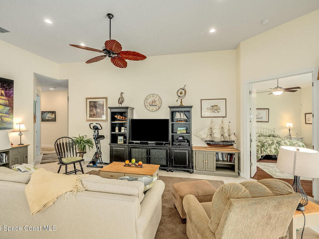 5193 Eleuthra Circle, Vero Beach, FL 32967