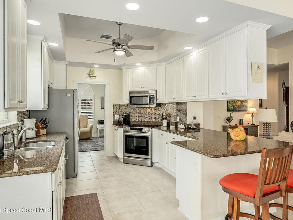 5193 Eleuthra Circle, Vero Beach, FL 32967