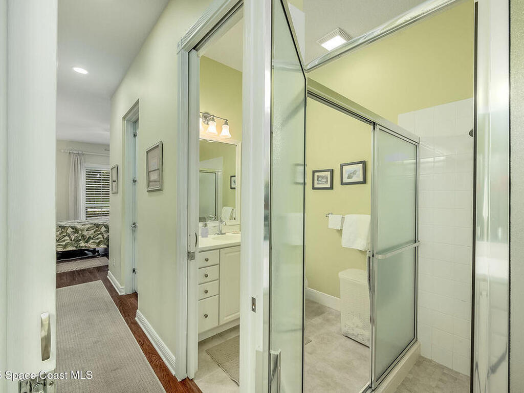 5193 Eleuthra Circle, Vero Beach, FL 32967