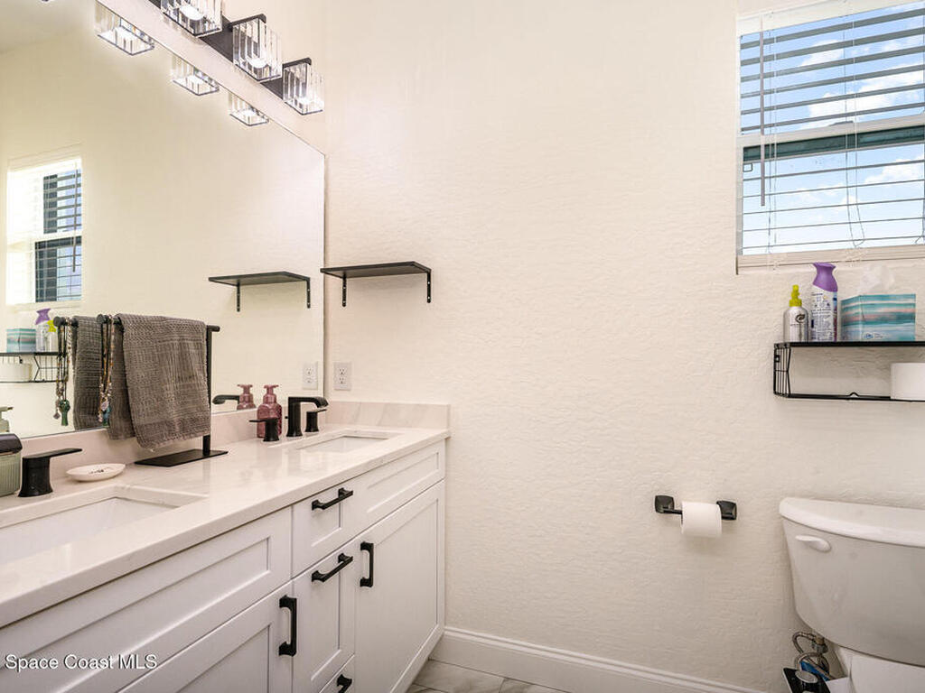 5570 Sanctuary Avenue, Grant, FL 32949