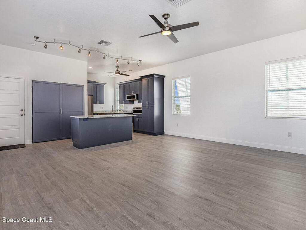 5570 Sanctuary Avenue, Grant, FL 32949