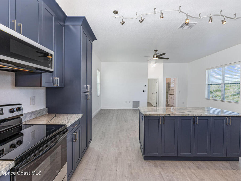5570 Sanctuary Avenue, Grant, FL 32949