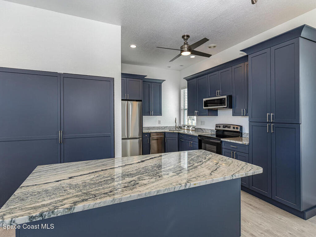 5570 Sanctuary Avenue, Grant, FL 32949