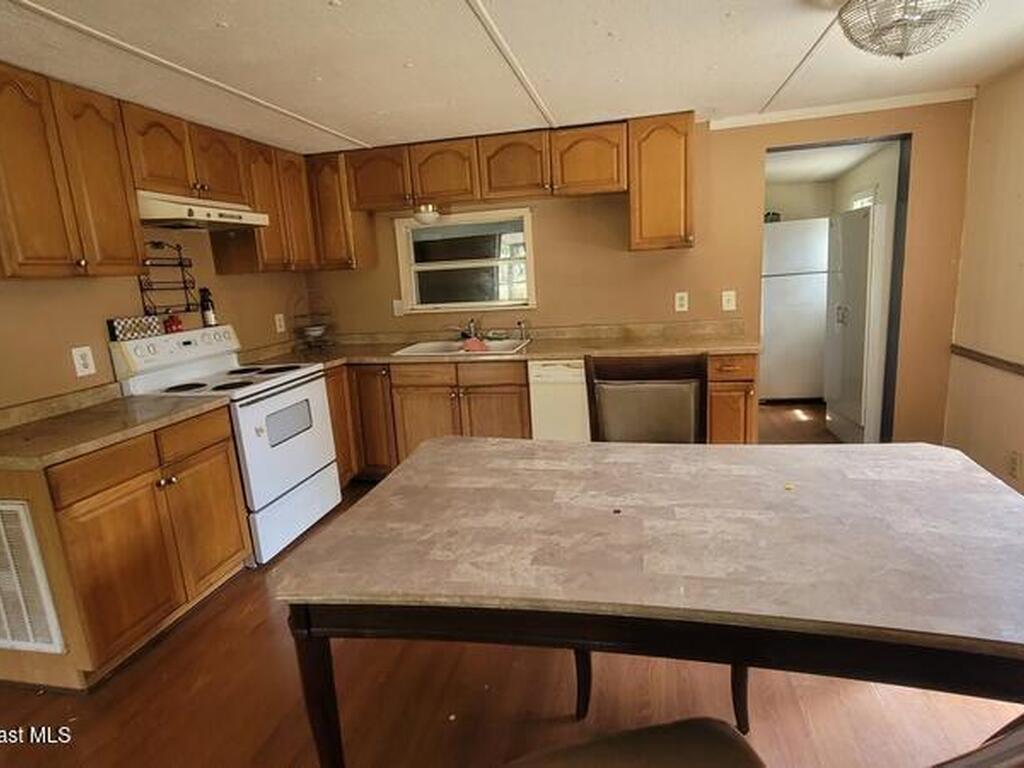 2785 Brockett Road, Mims, FL 32754