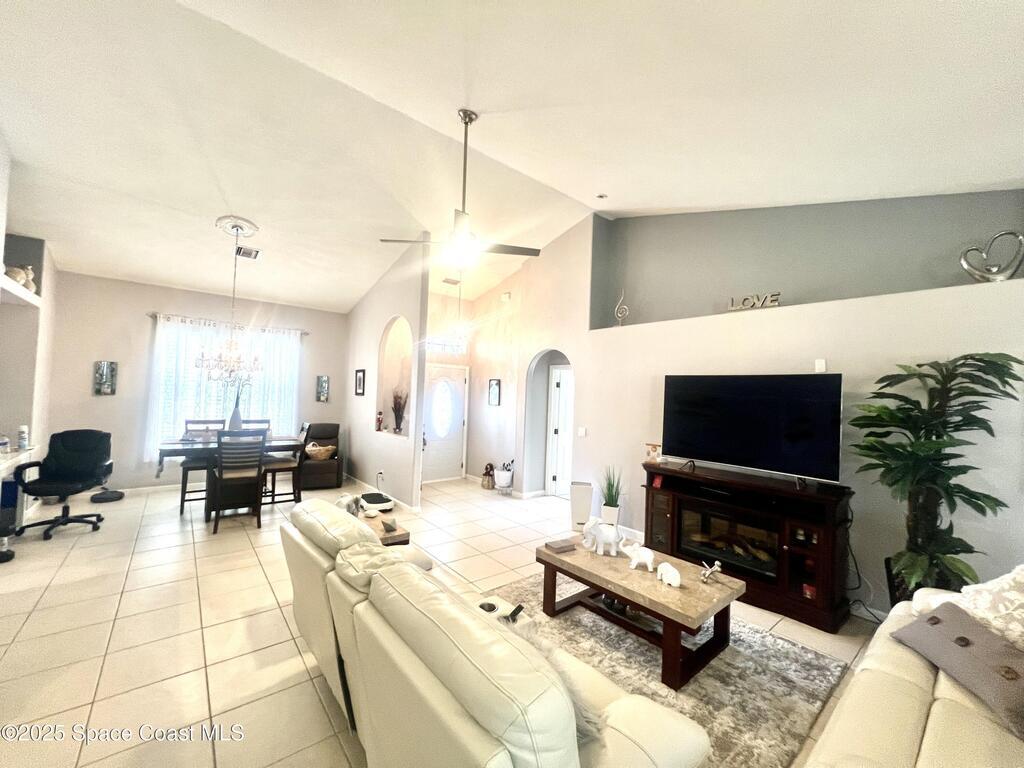 687 Americana Boulevard, Palm Bay, FL 32907