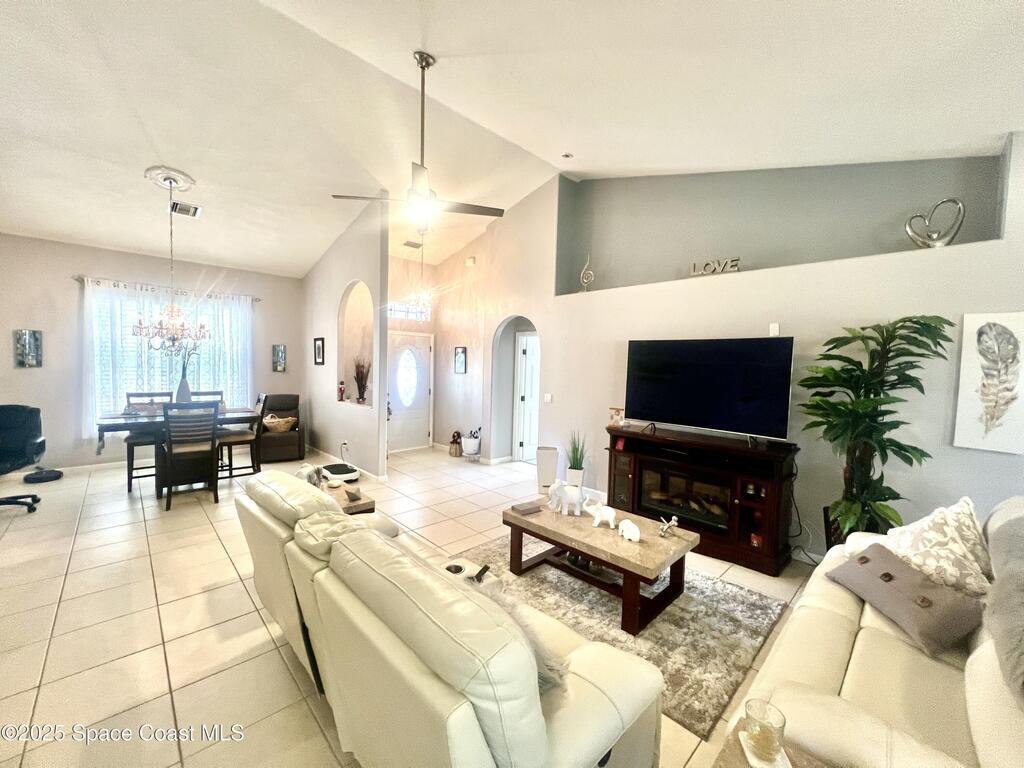 687 Americana Boulevard, Palm Bay, FL 32907