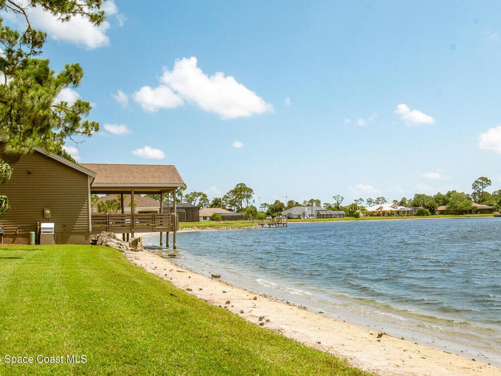 3833 Peacock Drive, Melbourne, FL 32904