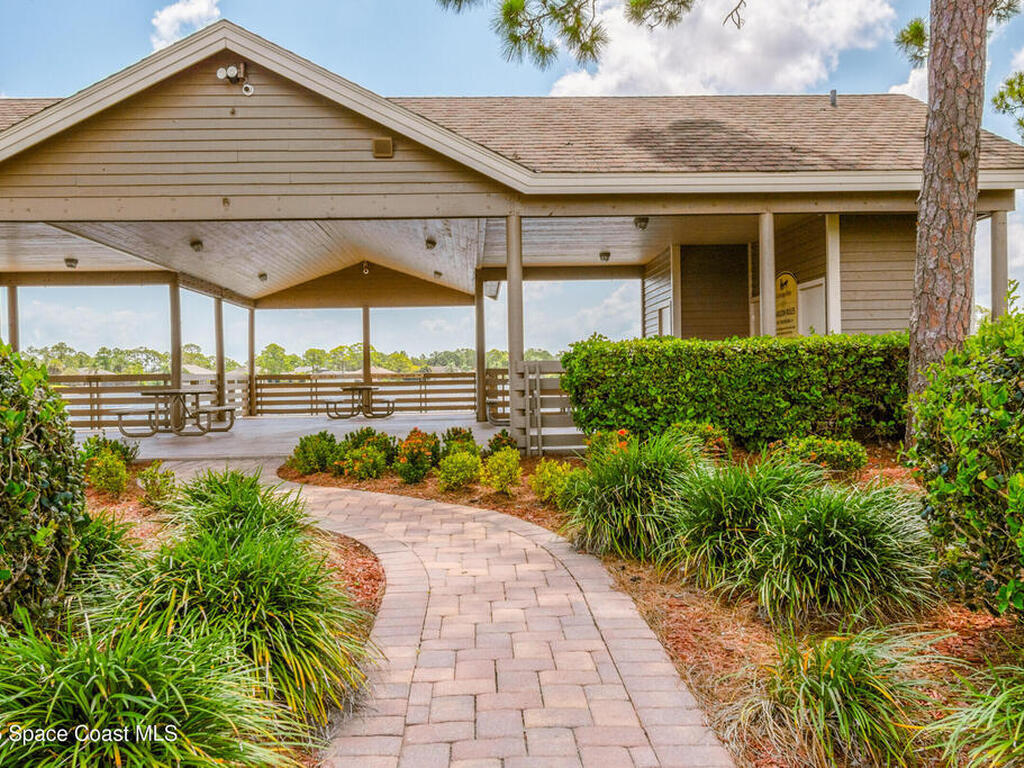 3833 Peacock Drive, Melbourne, FL 32904