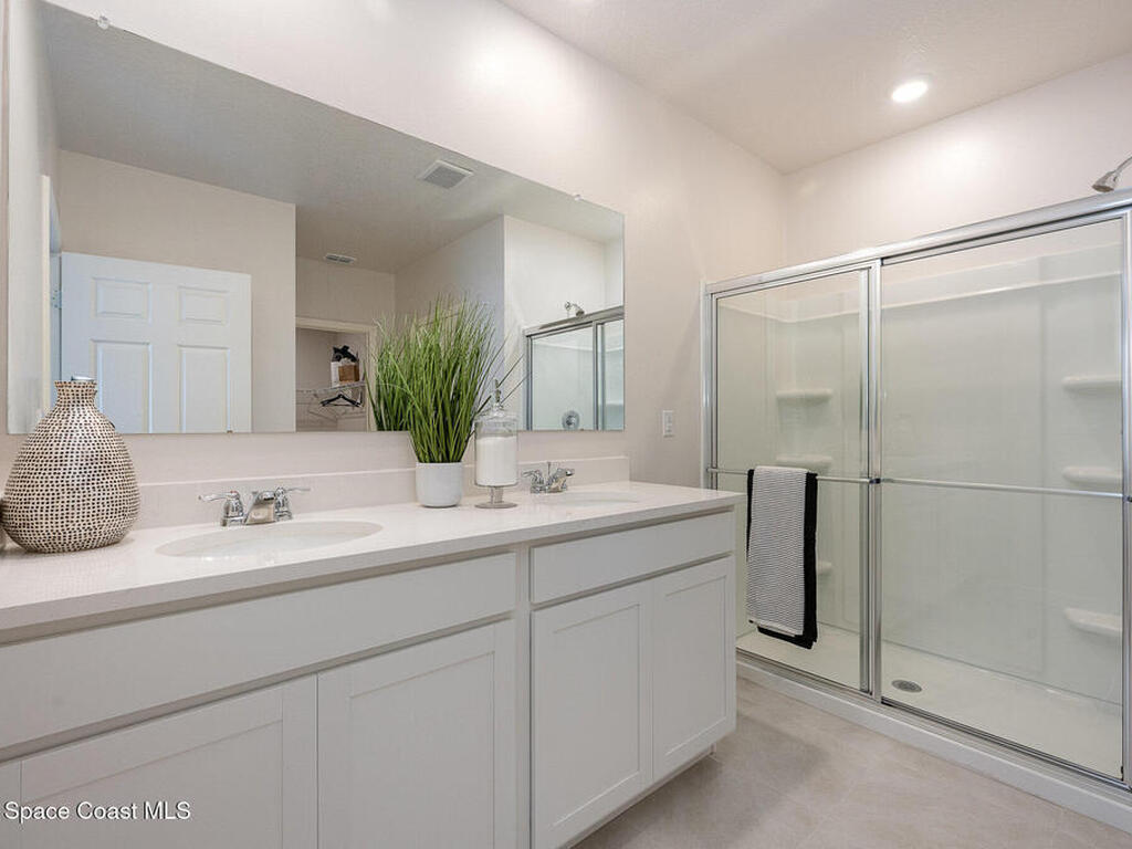 1970 4th Avenue, Vero Beach, FL 32962