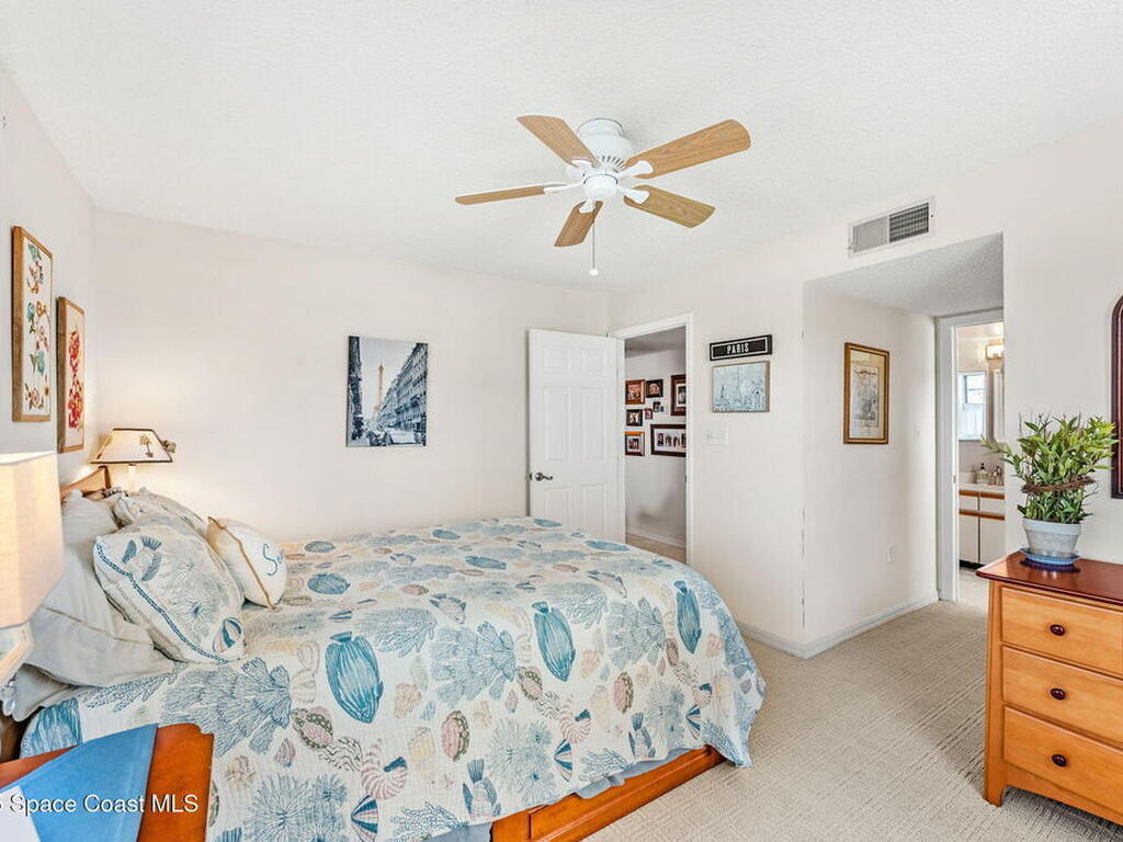 530 S Brevard Avenue, Cocoa Beach, FL 32931