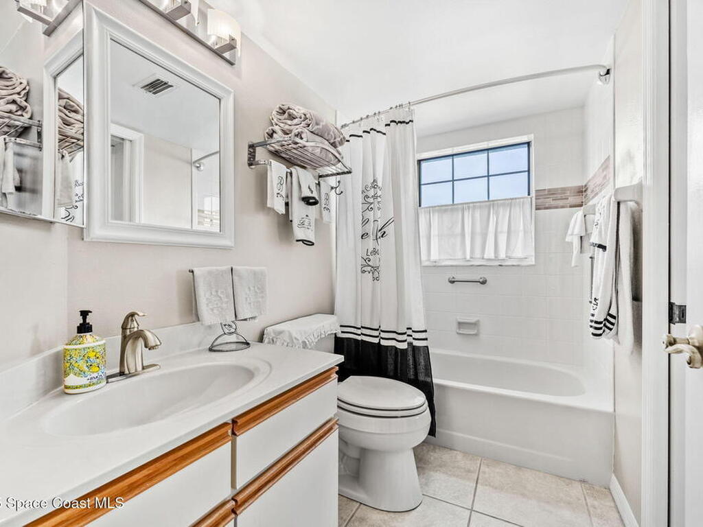 530 S Brevard Avenue, Cocoa Beach, FL 32931