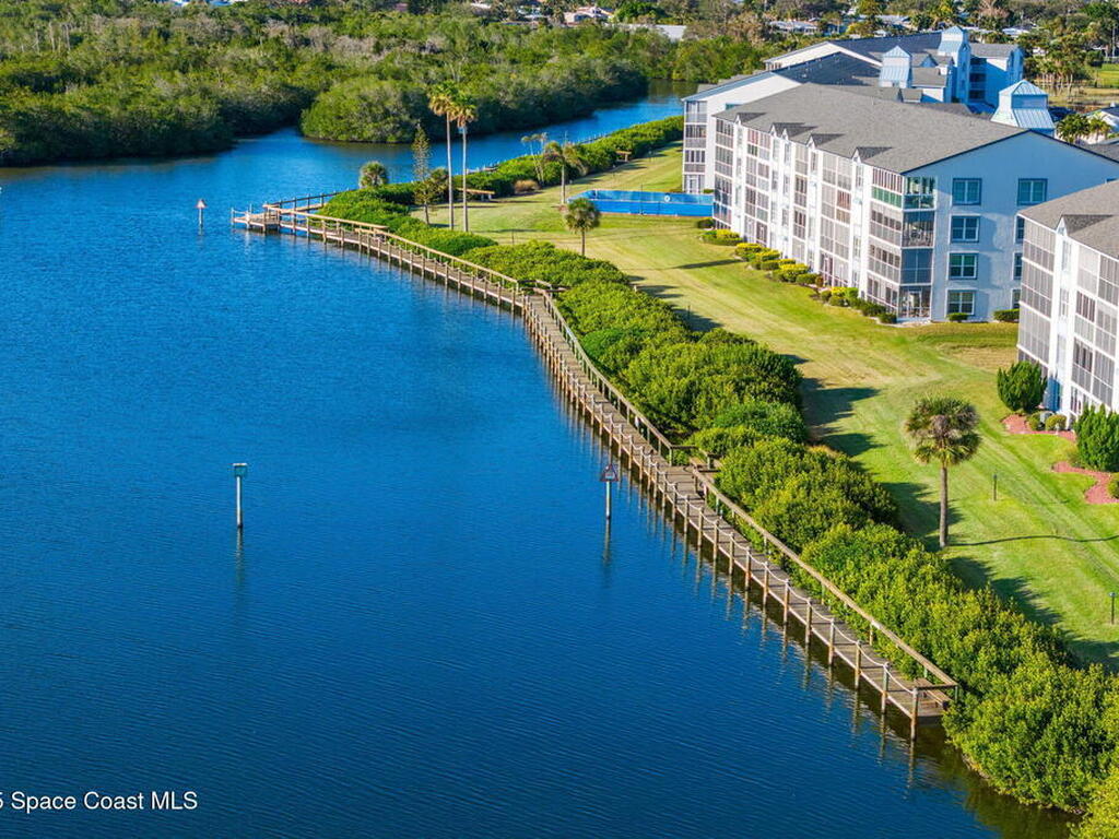 530 S Brevard Avenue, Cocoa Beach, FL 32931