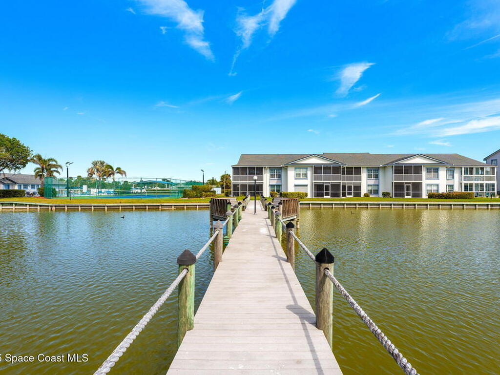 530 S Brevard Avenue, Cocoa Beach, FL 32931