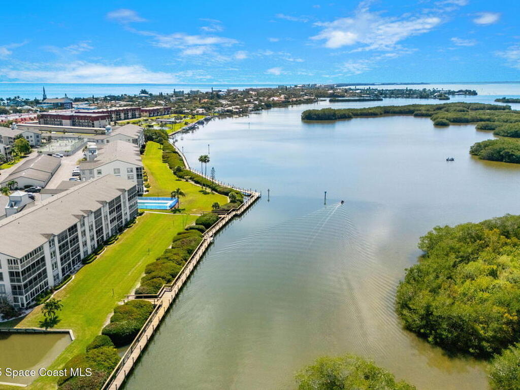 530 S Brevard Avenue, Cocoa Beach, FL 32931