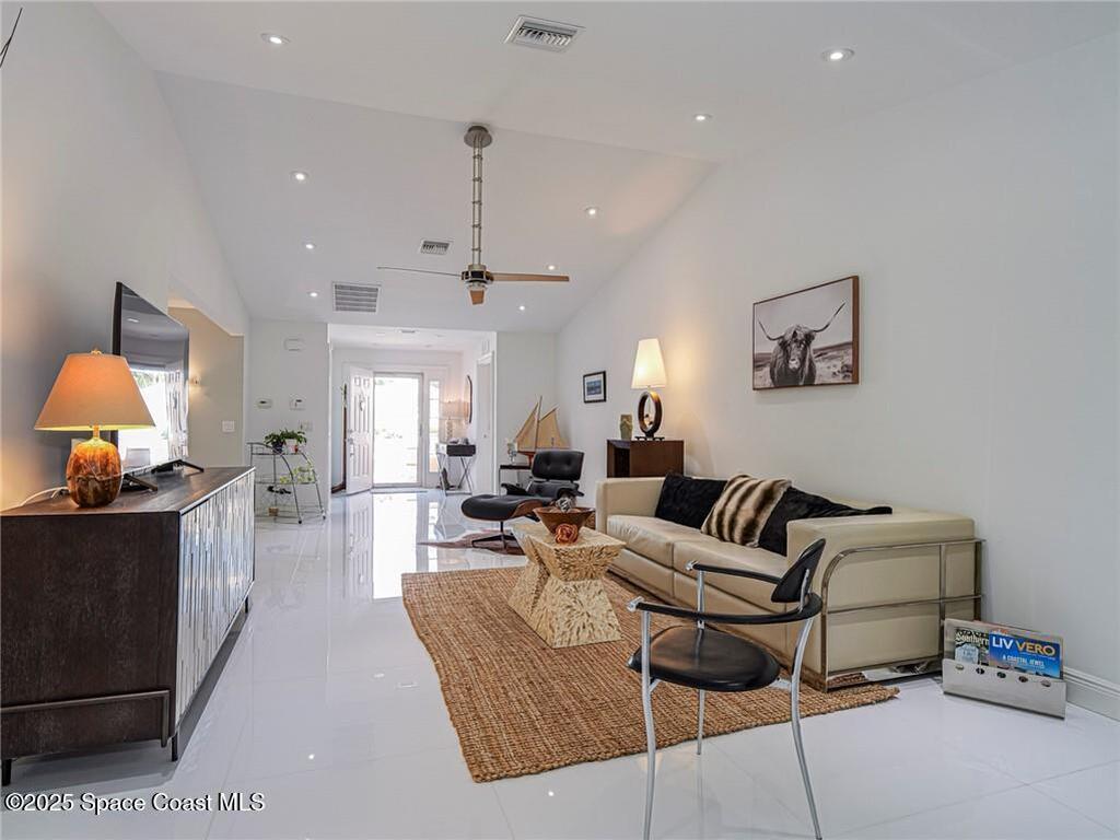 105 Grove Isle Place, Vero Beach, FL 32962