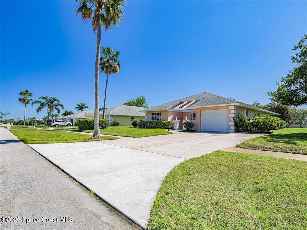 105 Grove Isle Place, Vero Beach, FL 32962
