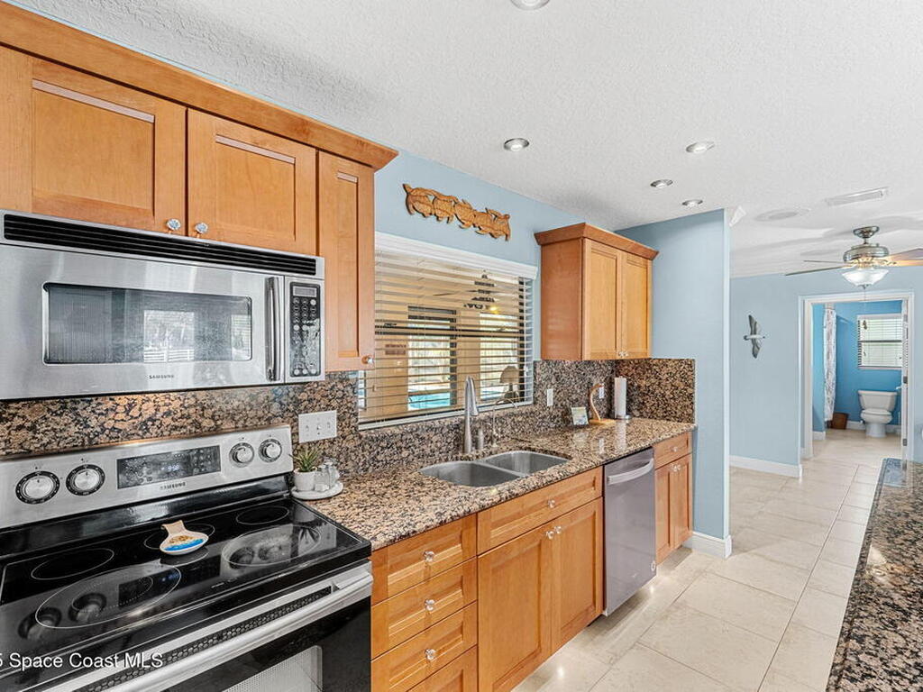 3605 Valkaria Road, Grant-Valkaria, FL 32950