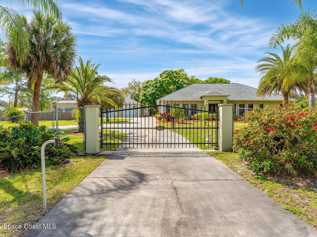 3605 Valkaria Road, Grant-Valkaria, FL 32950