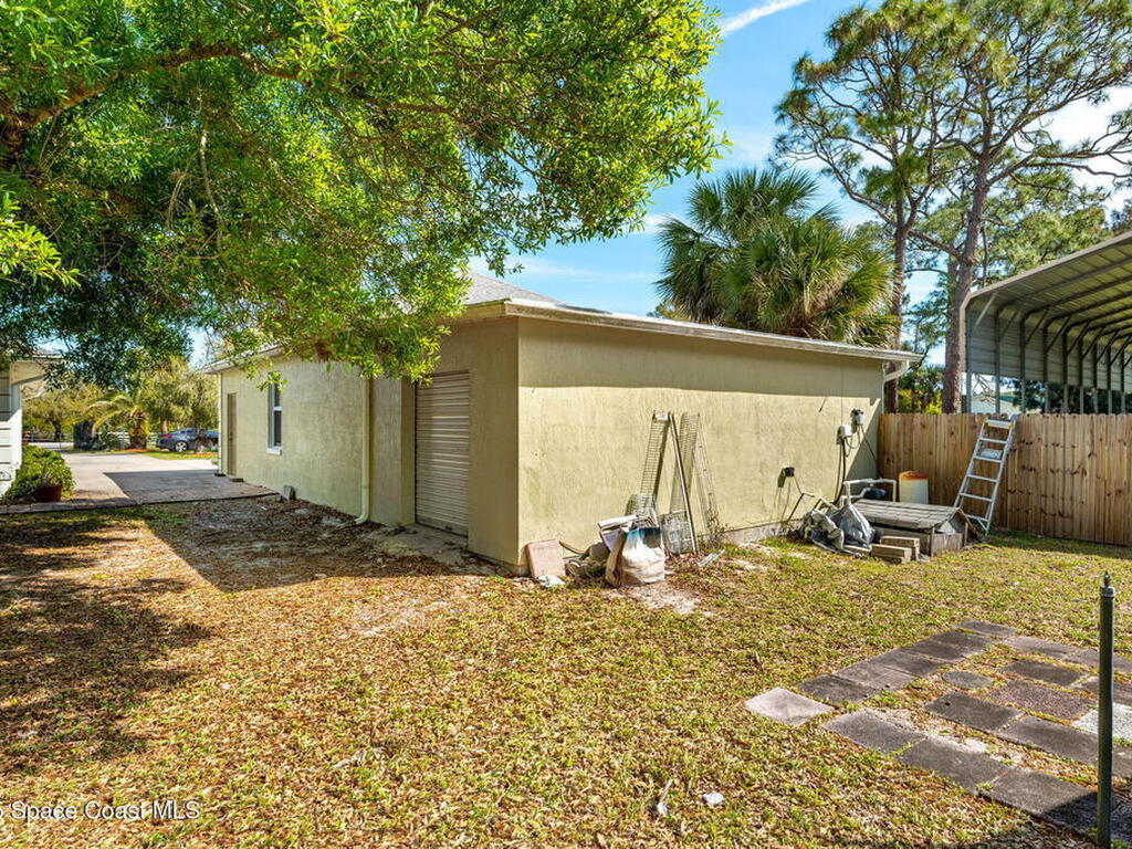 3605 Valkaria Road, Grant-Valkaria, FL 32950