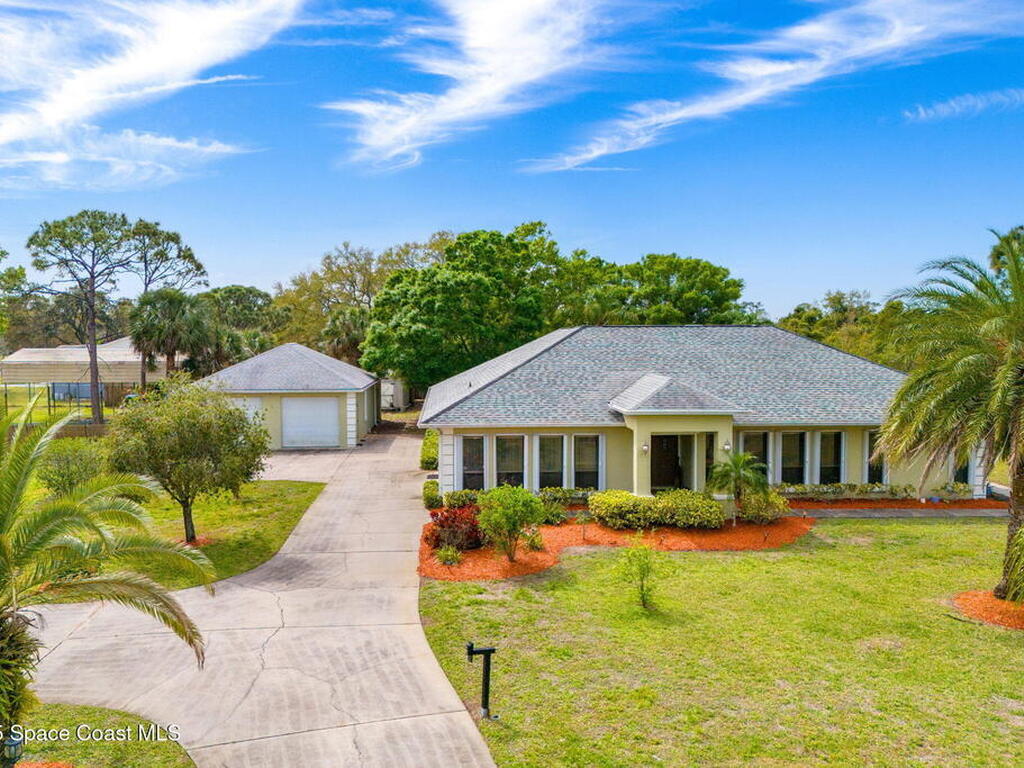 3605 Valkaria Road, Grant-Valkaria, FL 32950