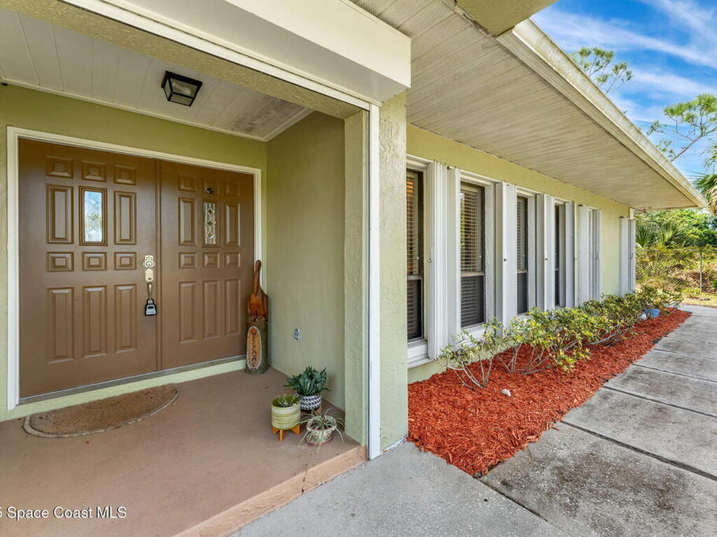 3605 Valkaria Road, Grant-Valkaria, FL 32950