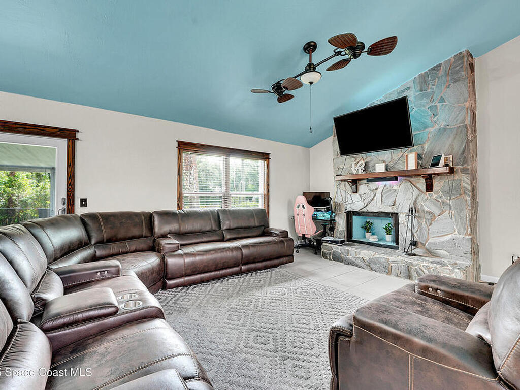 830 Garvey Road, Palm Bay, FL 32908