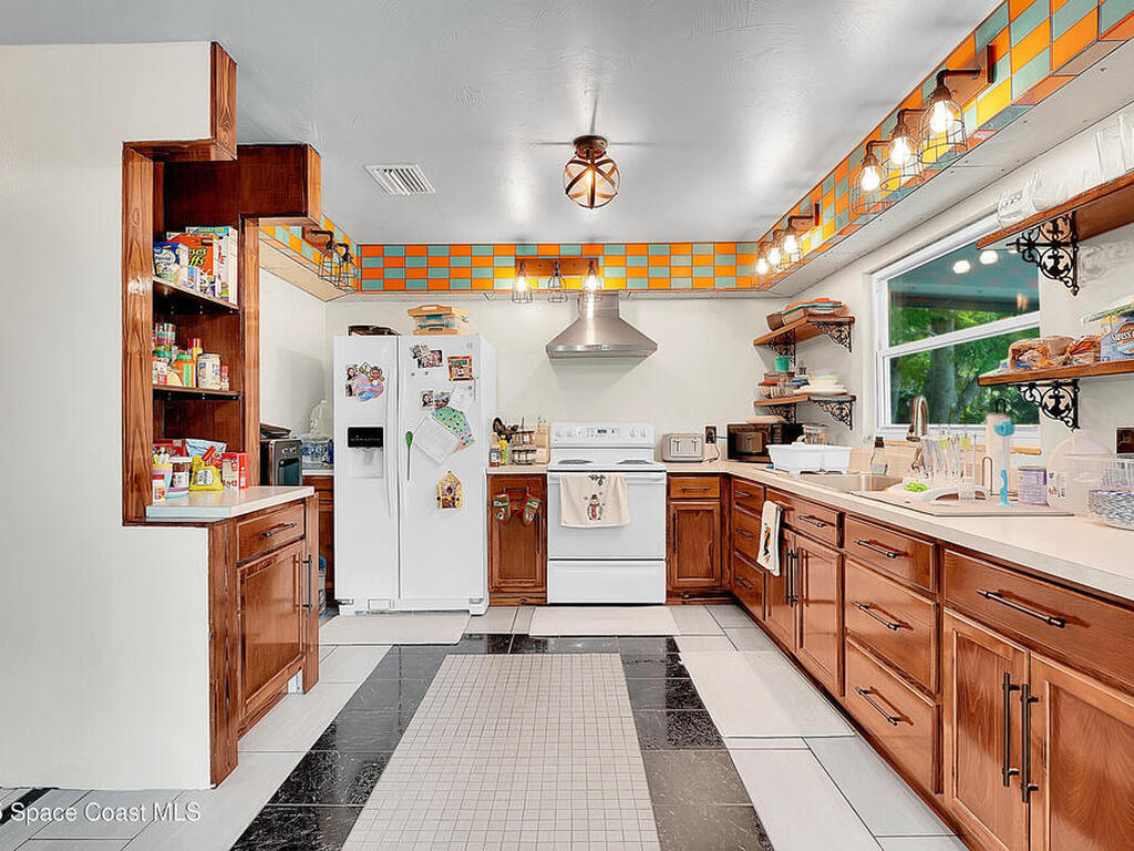 830 Garvey Road, Palm Bay, FL 32908
