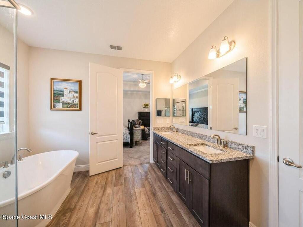 4418 Lago Vista Drive, Micco, FL 32976