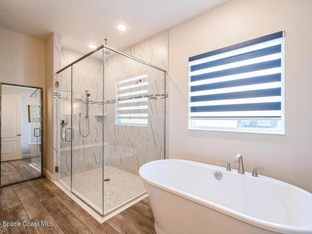 4418 Lago Vista Drive, Micco, FL 32976